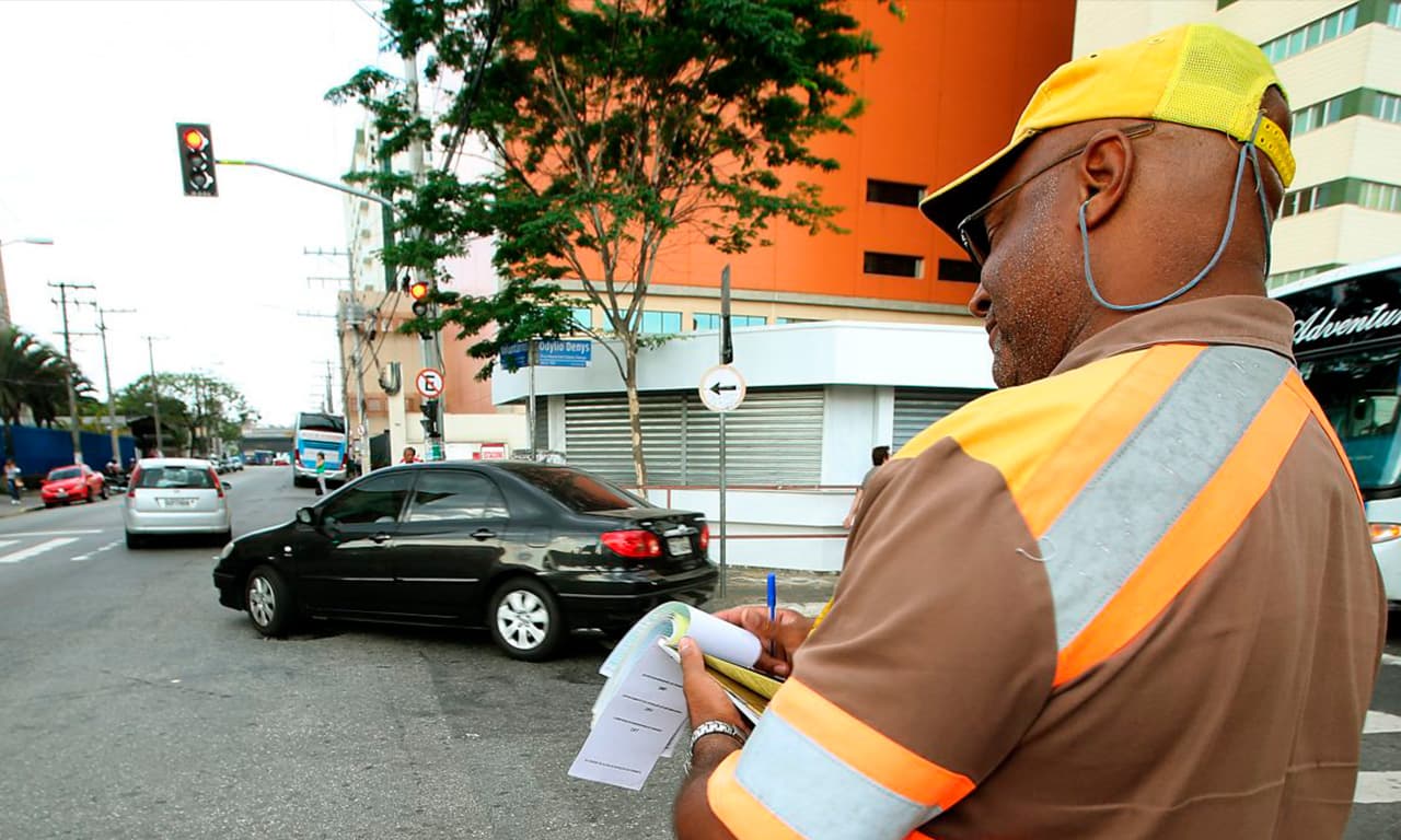 Multa de trânsito já pode ser parcelada online em até 12 vezes em SP